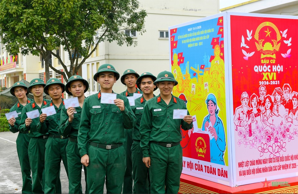 CẬP NHẬT: Gần 79 triệu cử tri cả nước đi bầu cử  